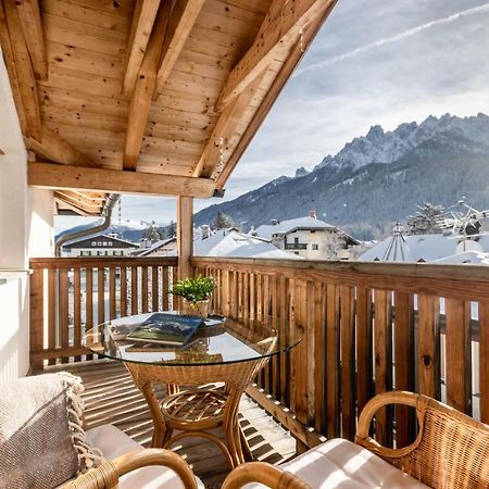 Casa Flora Lägenhet Toblach Exteriör bild