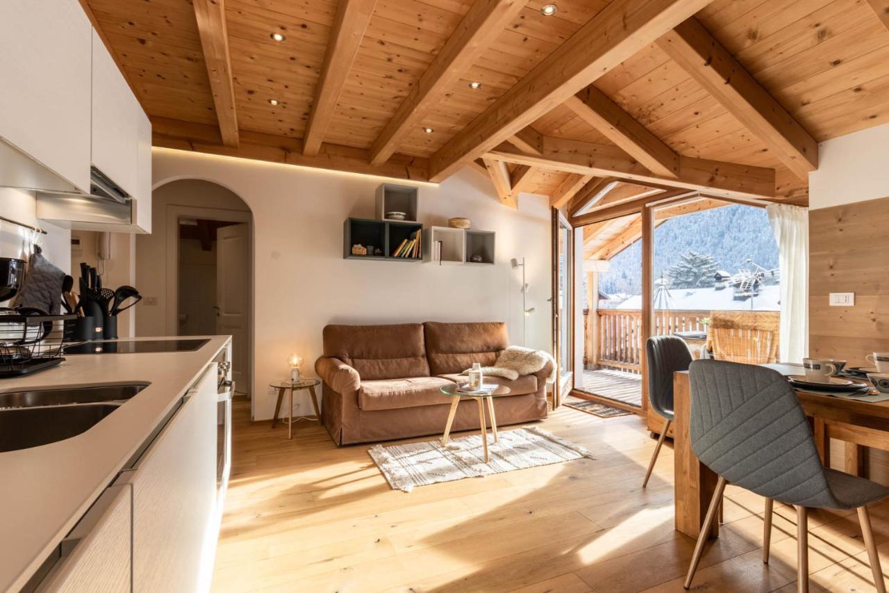 Casa Flora Lägenhet Toblach Exteriör bild