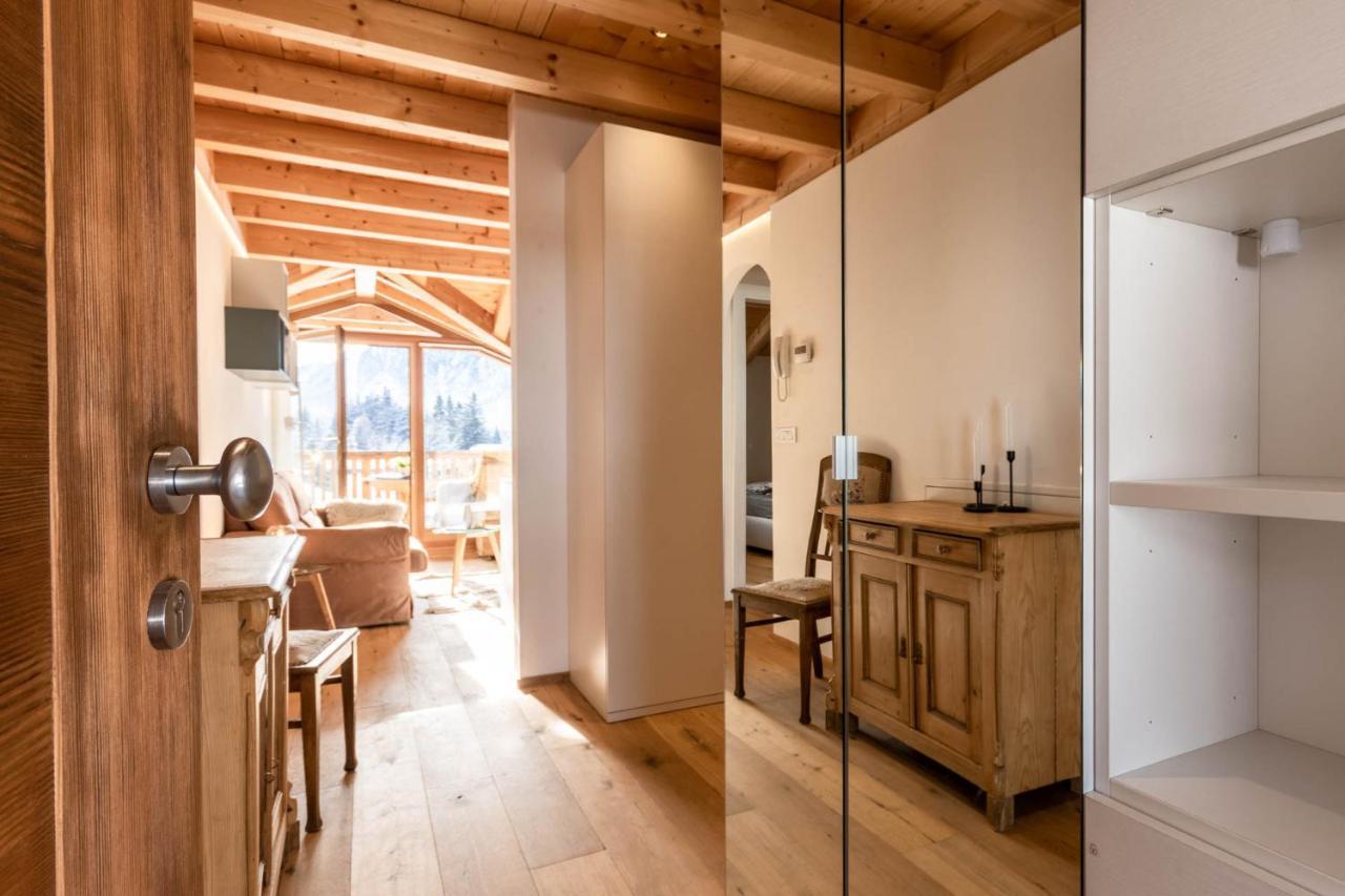 Casa Flora Lägenhet Toblach Exteriör bild