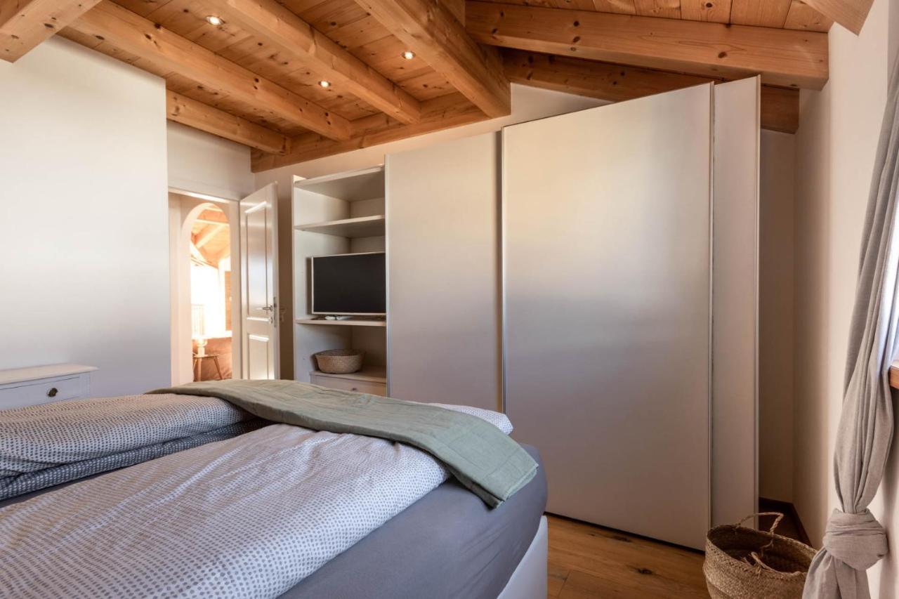 Casa Flora Lägenhet Toblach Exteriör bild