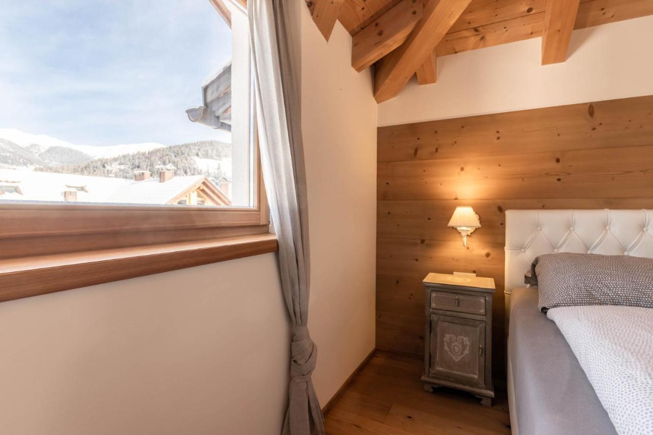Casa Flora Lägenhet Toblach Exteriör bild